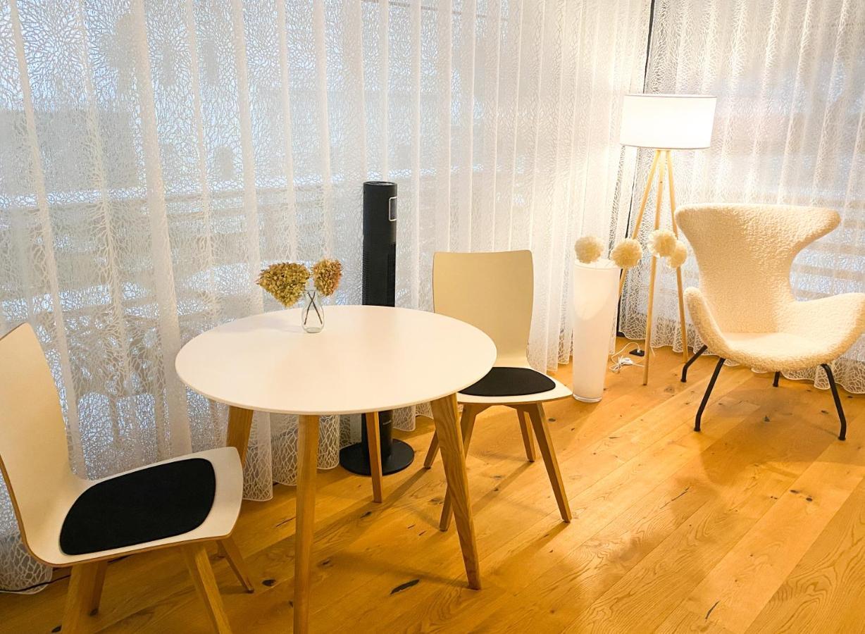 Appartement Traumblick Weinboehla ภายนอก รูปภาพ