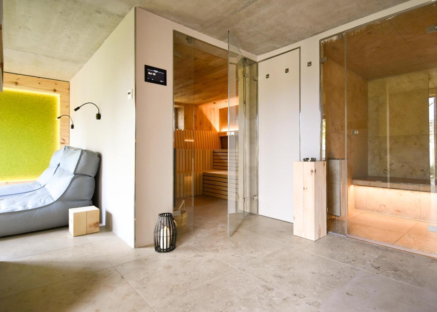 Appartement Traumblick Weinboehla ภายนอก รูปภาพ